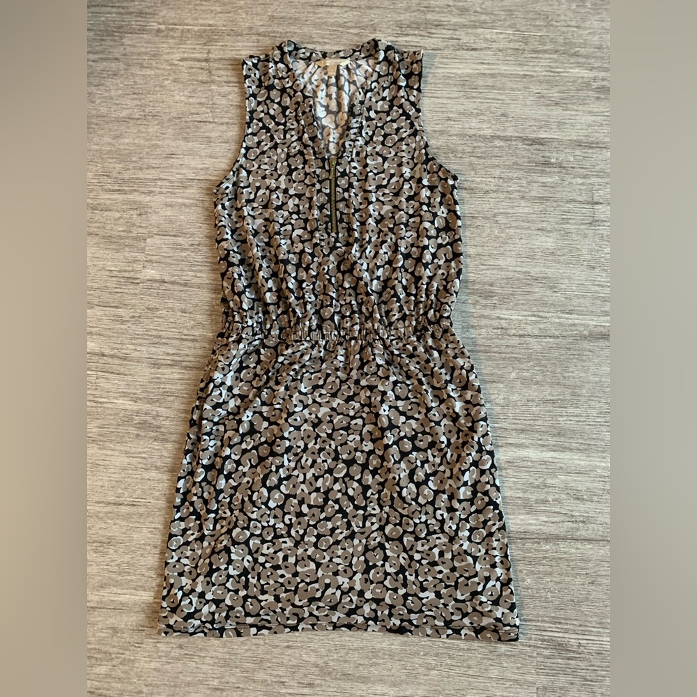 Banana Republic size small